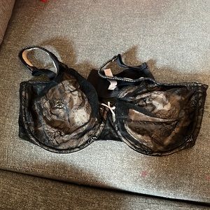 Black Lace 44D Cacique Bra With Tiny Pink Bow